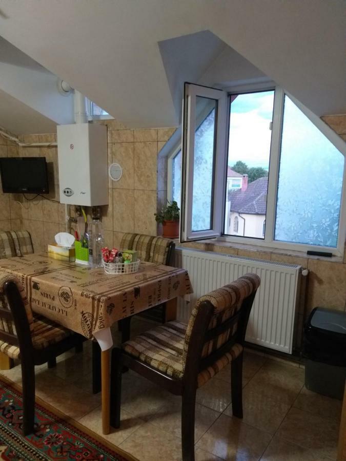 Appartement Apartament Basak 5 à Deva Extérieur photo